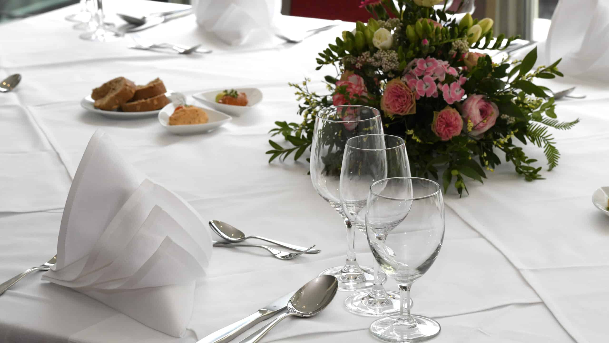 Kath Akad Tafel neubauer_0260_16-9